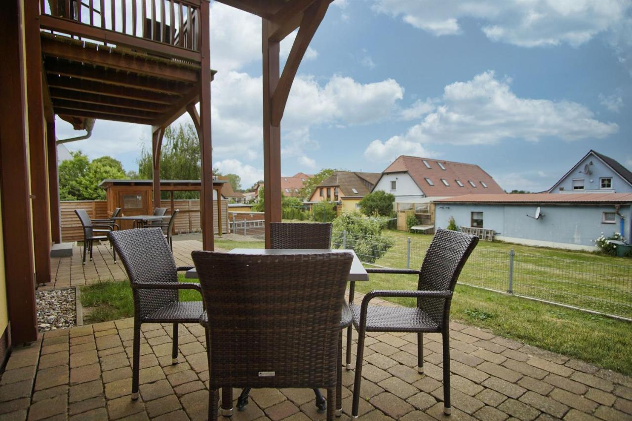 Schicke Fewo Mit Terrasse, Gratis Nutzung Vom Ahoi Erlebnisbad Und Sauna In Sellin - Haus De Niege Wech Fewo 02 Тиссов Экстерьер фото