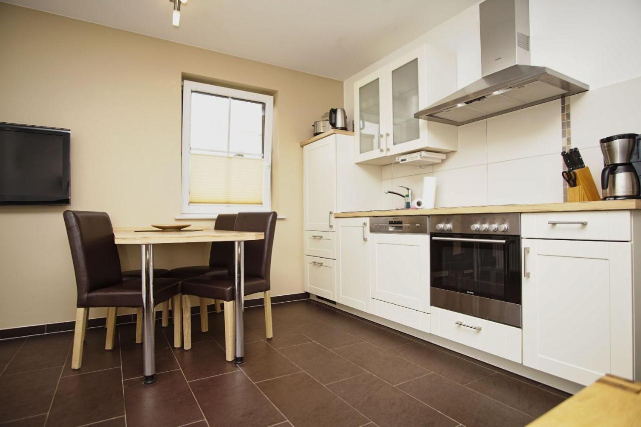 Schicke Fewo Mit Terrasse, Gratis Nutzung Vom Ahoi Erlebnisbad Und Sauna In Sellin - Haus De Niege Wech Fewo 02 Тиссов Экстерьер фото